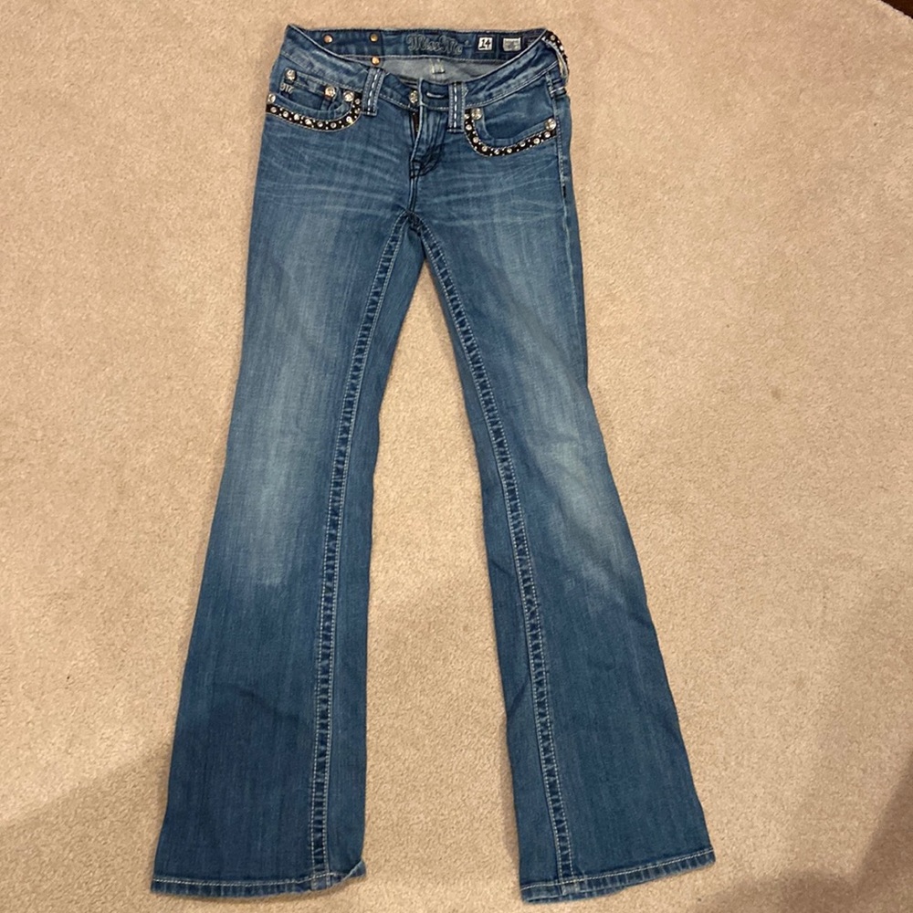 Girls size 14 boot cut miss me jeans.